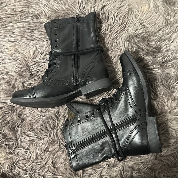 Steve Madden Troopa Boots - Picture 4 of 7